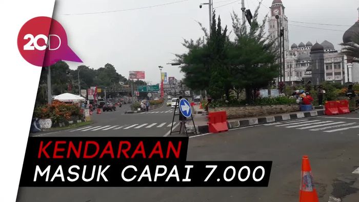 Lalu Lintas Arah Puncak Normal, One Way Berlaku Pukul 12.30 WIB
