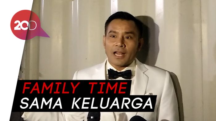 Rayakan Natal, Judika Boyong Keluarga Liburan ke Korea