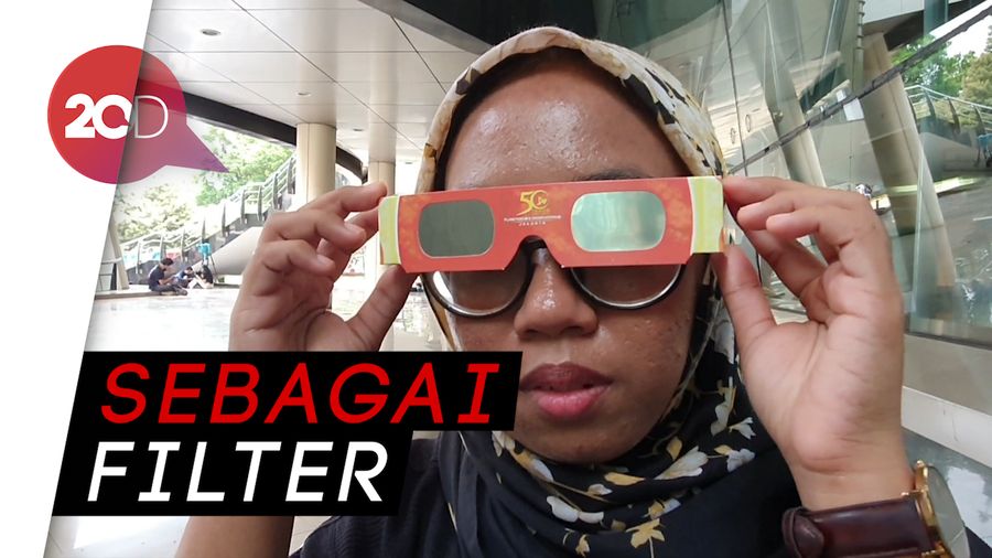 Mengenal Kacamata ND5 Khusus untuk Gerhana Matahari