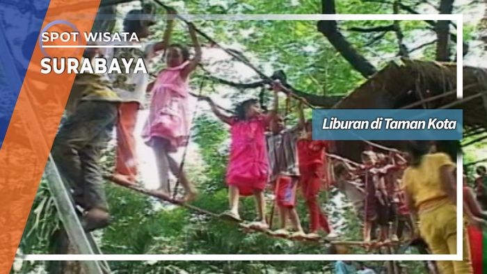 Liburan di Taman Kota, Surabaya Jawa Timur