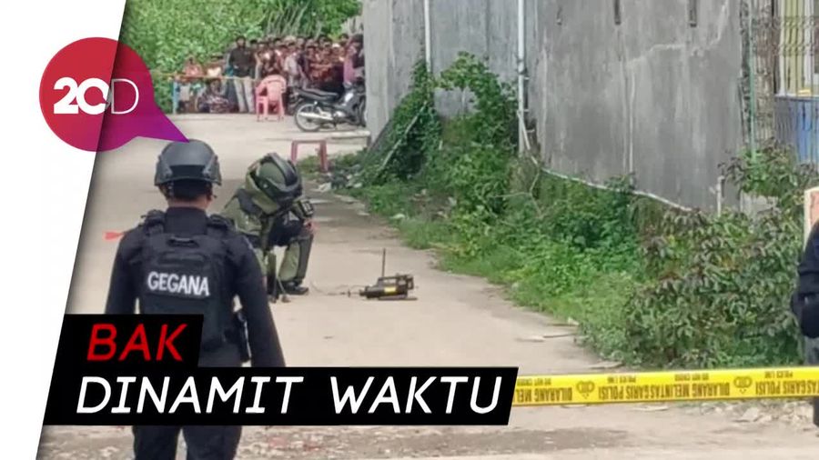 Benda Mirip Bom Rakitan Ditemukan di Jalan Trans Sulawesi Barru