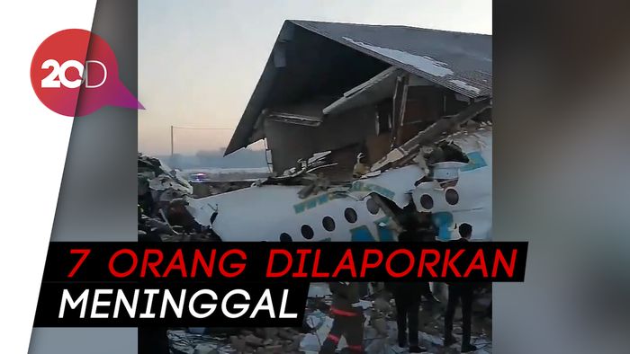 Pesawat Bek Air yang Mengangkut 100 Orang Jatuh di Kazakhstan