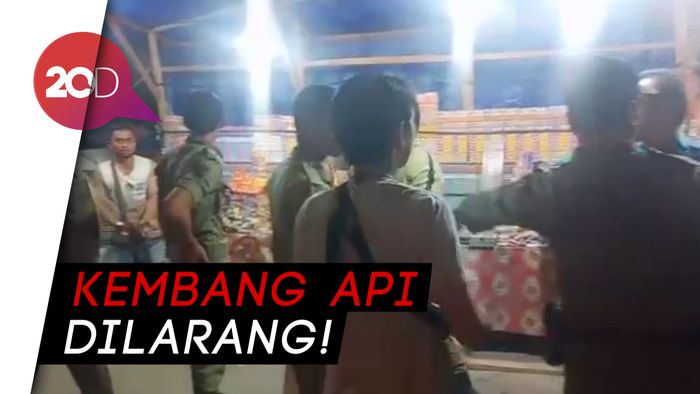 Panas! Pedagang Kembang Api dan Satpol PP Palu Nyaris Ricuh