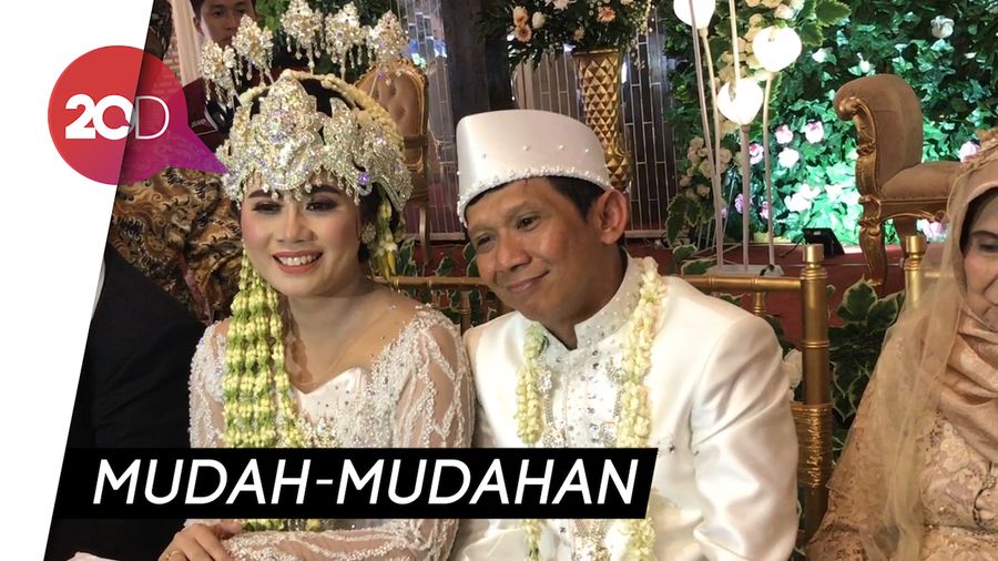 Istri Ginanjar Minta Umrah Sebagai Bulan Madu