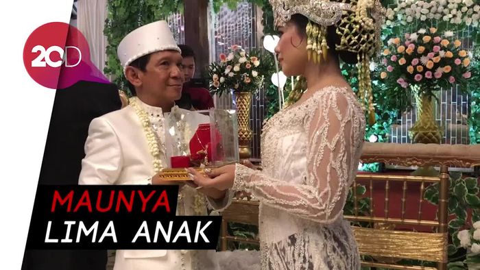 Ginanjar Tak Ingin Tunda Momongan