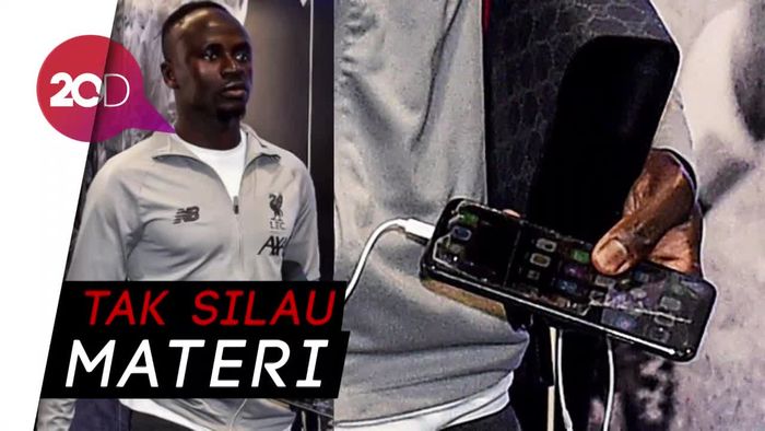 Ketahuan Pakai HP Retak, Berapa sih Gaji Sadio Mane?
