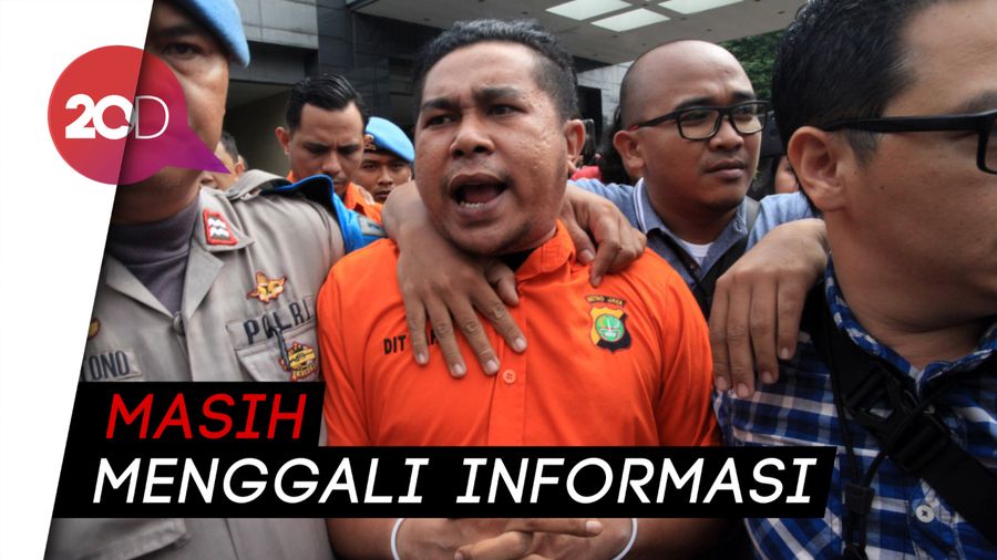 Diperiksa Intens, Ponsel 2 Penyerang Novel Diserahkan ke Labfor