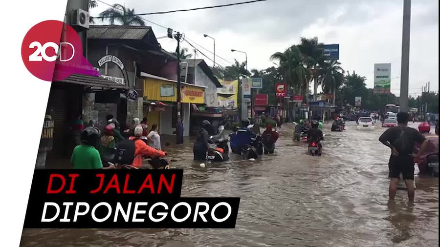Penampakan Banjir 80 Cm di Tambun Bekasi