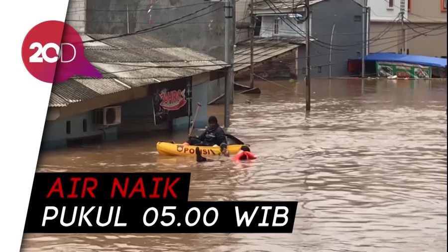 Penampakan Banjir di Cipinang Melayu Capai 2,5 Meter