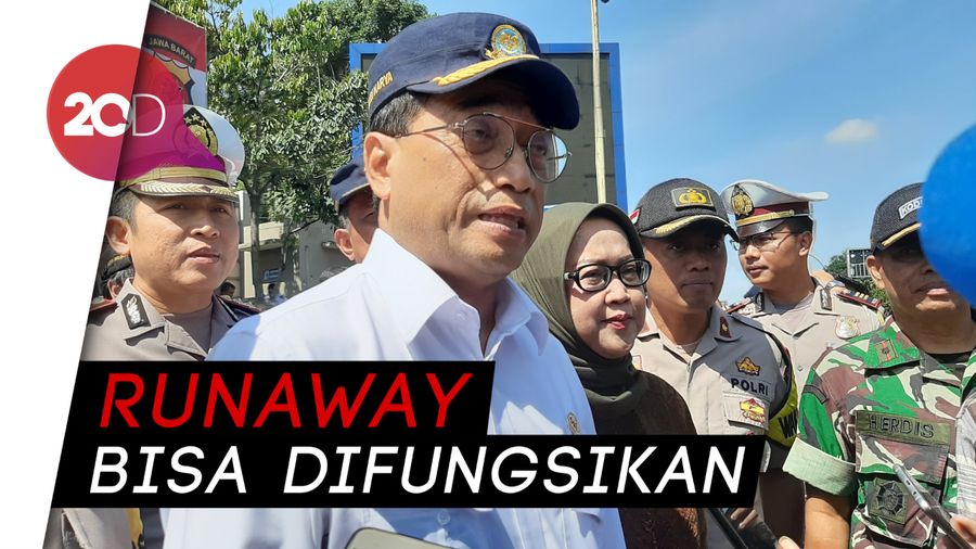 Besok, Menhub Pastikan Bandara Halim Beroperasi Normal