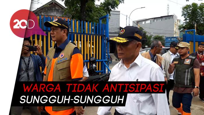 Muhadjir soal Banjir: Peringatan Tahun Baru Bikin Warga Lengah!