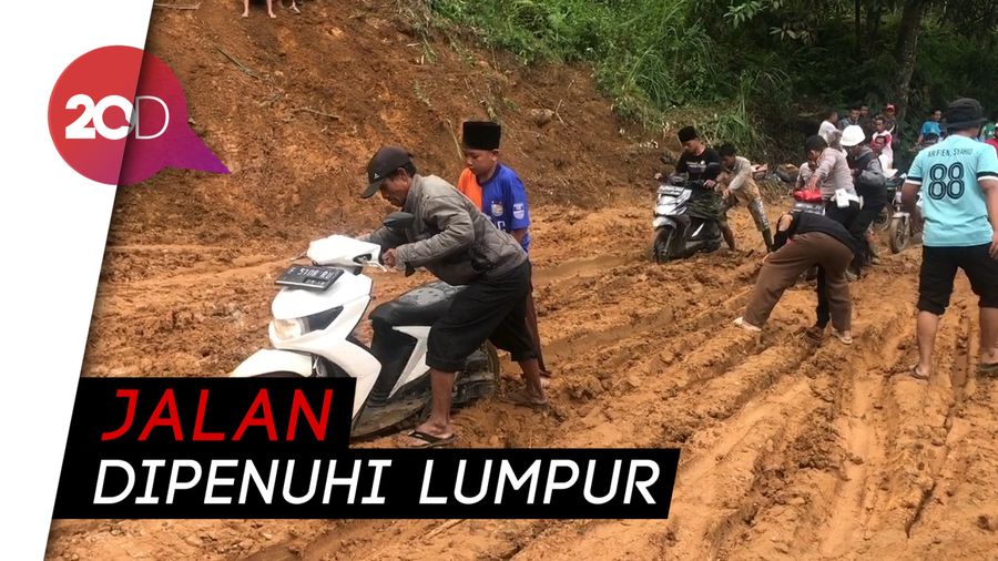 Longsor di Sukajaya Bogor, Akses Jalan Sulit Dilalui