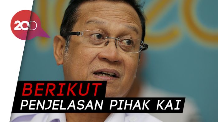Netizen Komentari Dirut KAI yang Viral saat Sambangi Tempat Banjir
