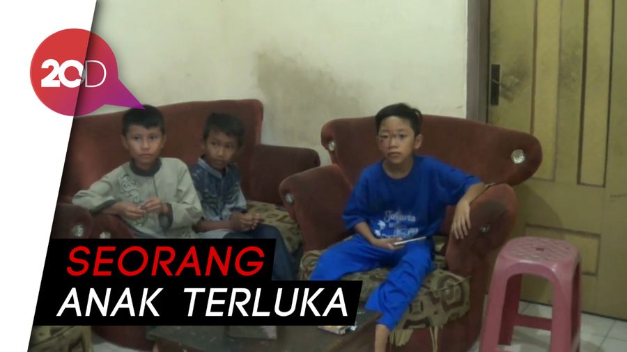 Pohon Beringin Tumbang Timpa Rumah Warga di Pasuruan
