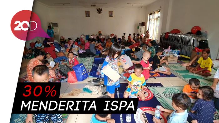Usai Banjir, 100 Pengungsi Bidara Cina Terserang Penyakit