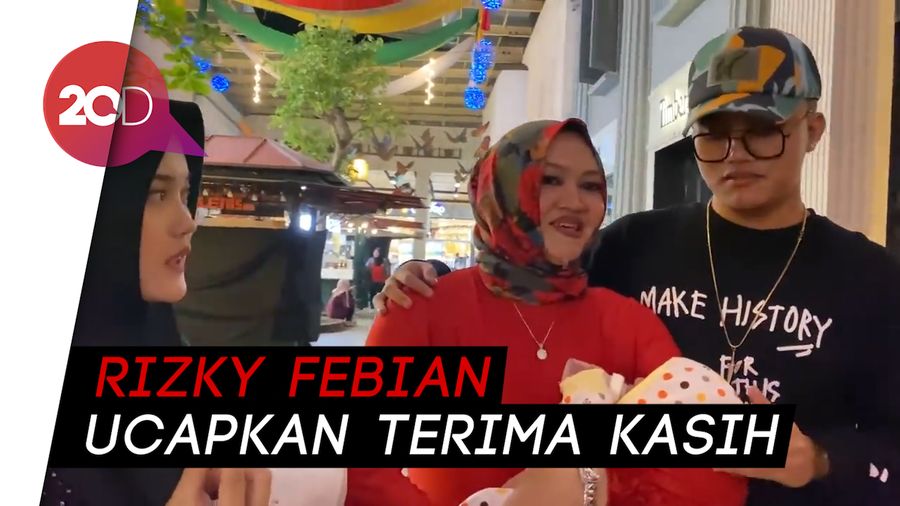 Momen Haru Saat Lina Cium Anak-anaknya