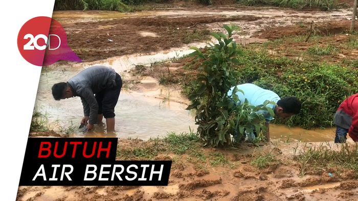 Sulit Air Bersih, Korban Longsor Sukajaya Bertumpu Air Selokan