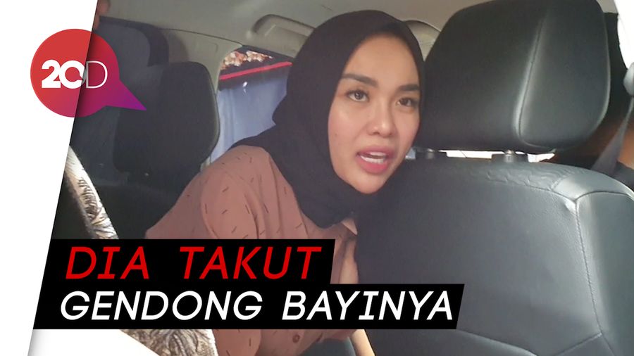 Selain Bipolar, Medina Zein Juga Idap Post Partum Blues