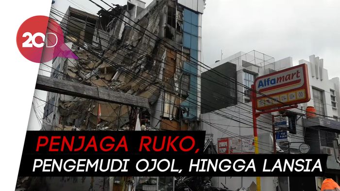Gedung di Slipi Roboh, 11 Korban Selamat Dievakuasi