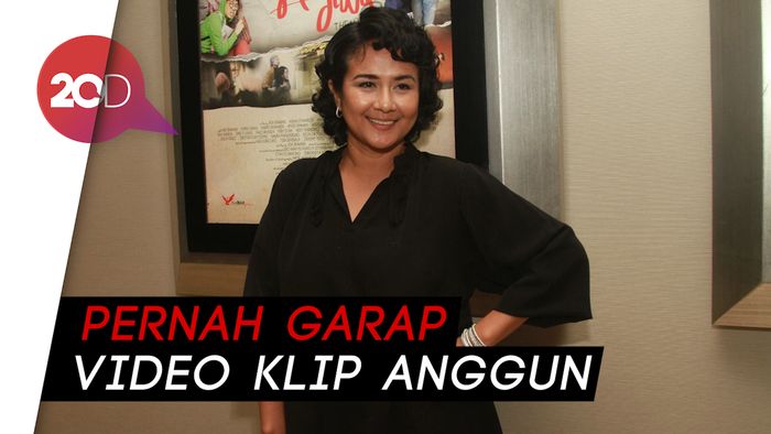 Perjalanan Karier Ria Irawan: Artis, Penyanyi hingga Sutradara