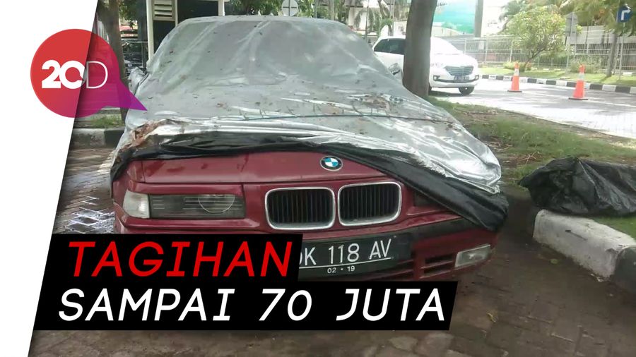 Video Mobil BMW Parkir di Bandara Ngurah Rai Bali Hingga 4 Tahun