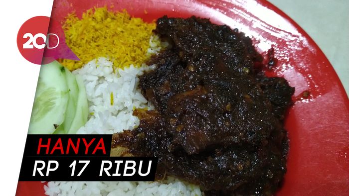 Empuk Gurih Nasi Bebek Ibu Yuyun Khas Madura