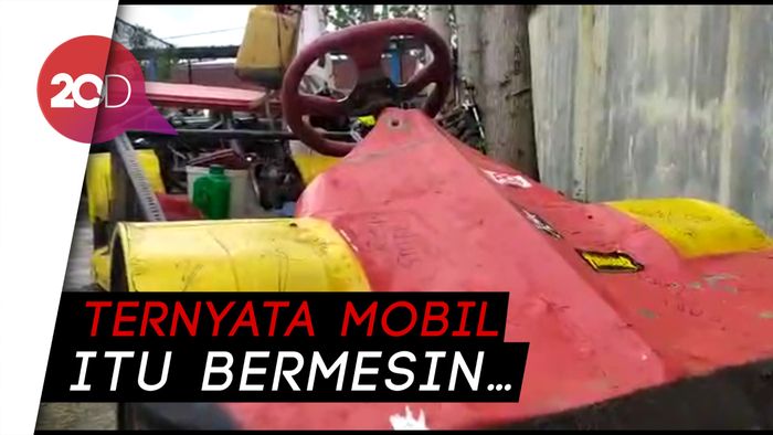 Mobil Formula 1 KW Ditilang Polisi di Garut!