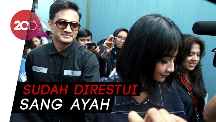 Vanessa Angel Bantah Nikah Siri dengan Bibi