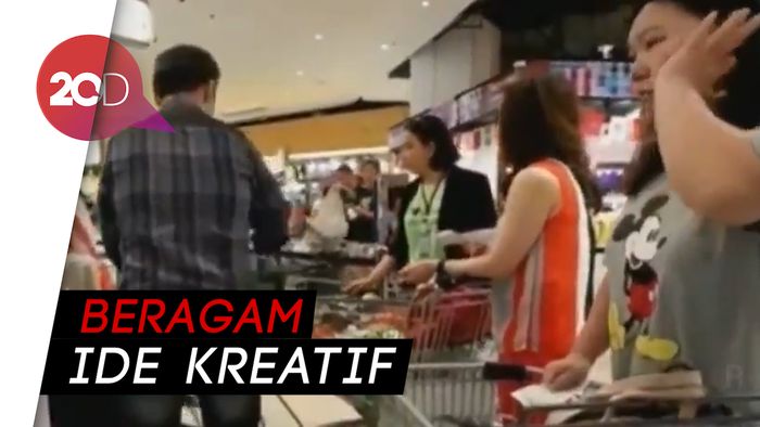 Cara Unik Warga Thailand Belanja Tanpa Kantong Plastik