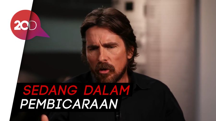 Christian Bale Diincar Main di Thor: Love and Thunder