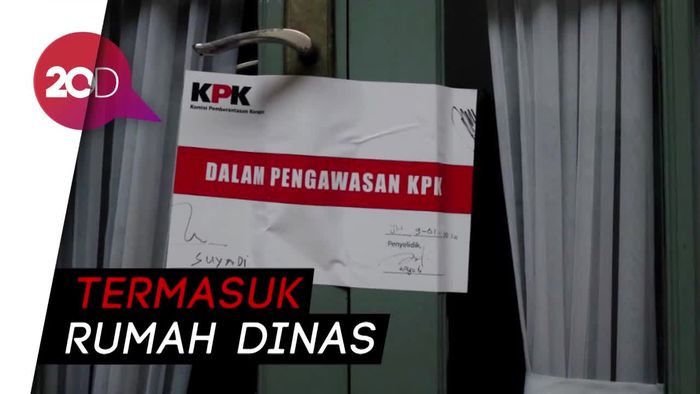 Pasca-OTT Ruang Kerja Komisioner KPU Disegel KPK