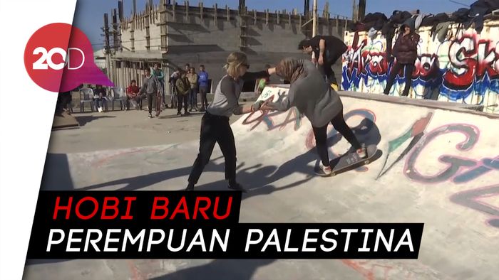 Keseruan Gadis-gadis di Palestina Berlatih Skateboard