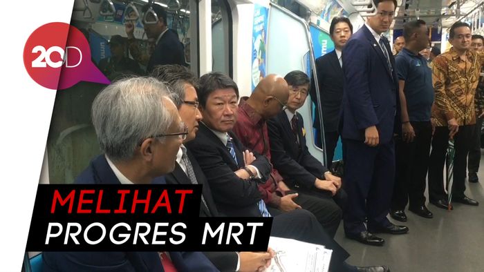  Menlu Jepang Coba MRT Jakarta