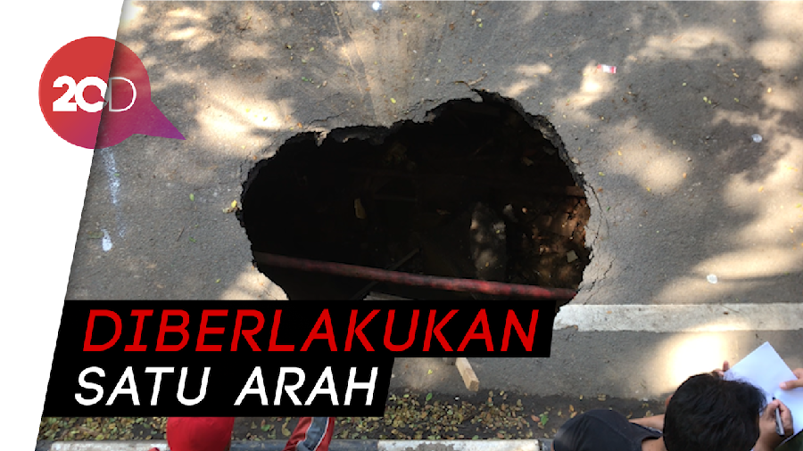 Ada Jalan Amblas, Lalin di Jalan Daan Mogot Dialihkan