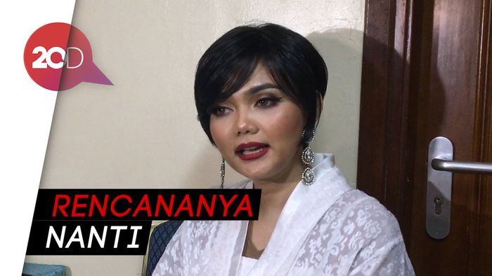 Rina Nose Tak Tunda Momongan, Tapi...