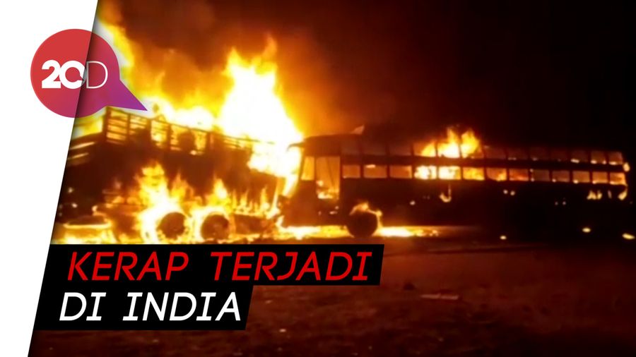 Tabrak Truk, Bus di India Terbakar Mewaskan 20 Orang