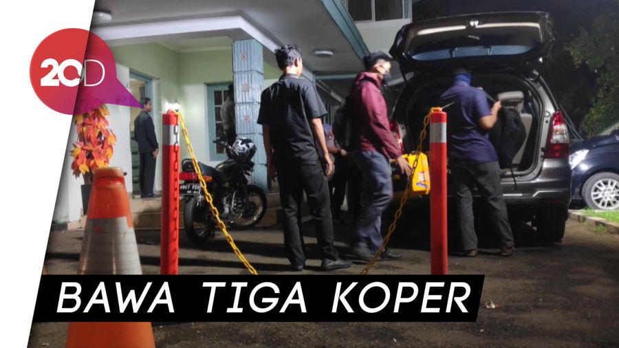 8 Jam Lebih KPK Geledah Ruang Kerja Wahyu Setiawan