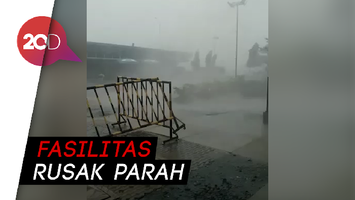 Badai Terjang Rest Area di Cipali, Orang Sampai Terlempar!