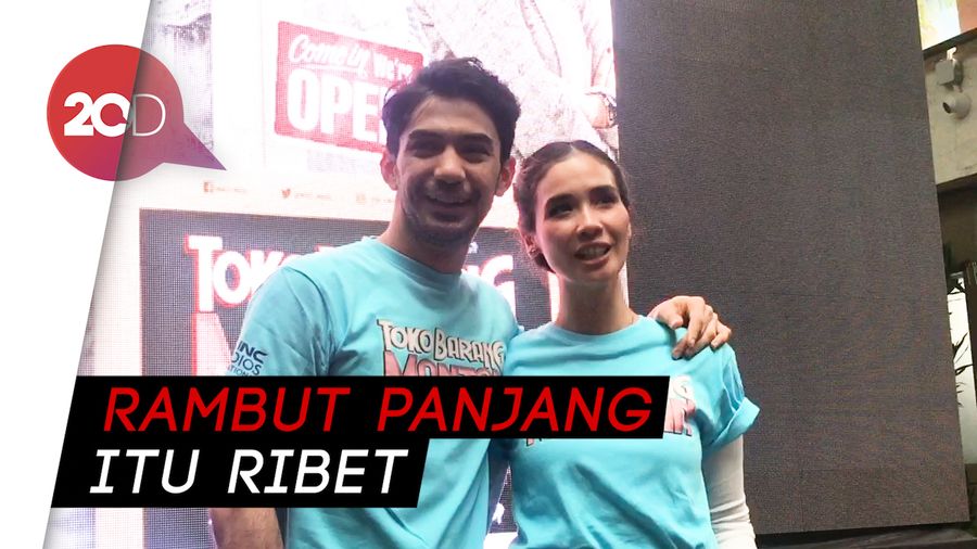 Syuting Pakai Wig Gondrong, Reza Rahadian Kegerahan
