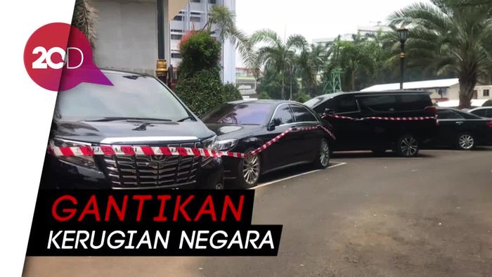 Mobil Sitaan Kasus Jiwasraya Mejeng di Kejaksaan Agung