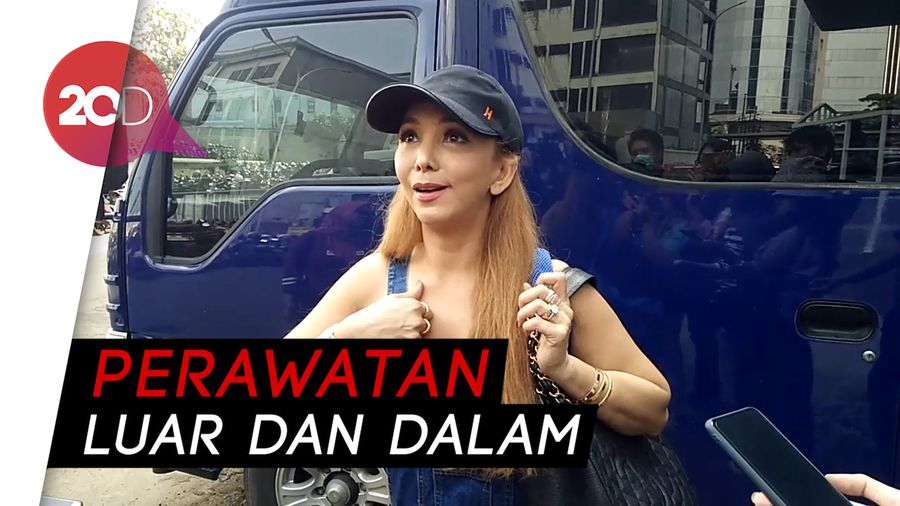 Tips Awet Muda dan Cantik ala Kiki Fatmala