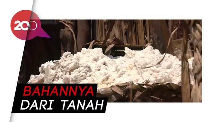 Ini Cara Membuat Garam Tradisional di NTT