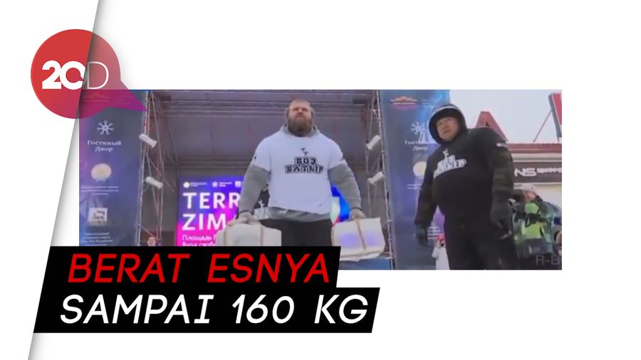 Wahai Para Lelaki, Berani Ikut Kompetisi Angkat Balok Es Ini?