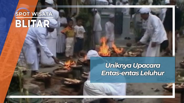 Tradisi Entas-Entas Leluhur Warga Hindu Wlingi Blitar