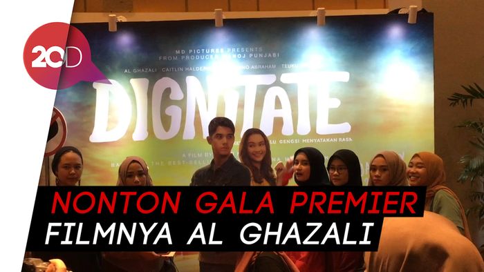 Ahmad Dhani-Mulan Jameela Nonton Bioskop Bareng Fadli Zon