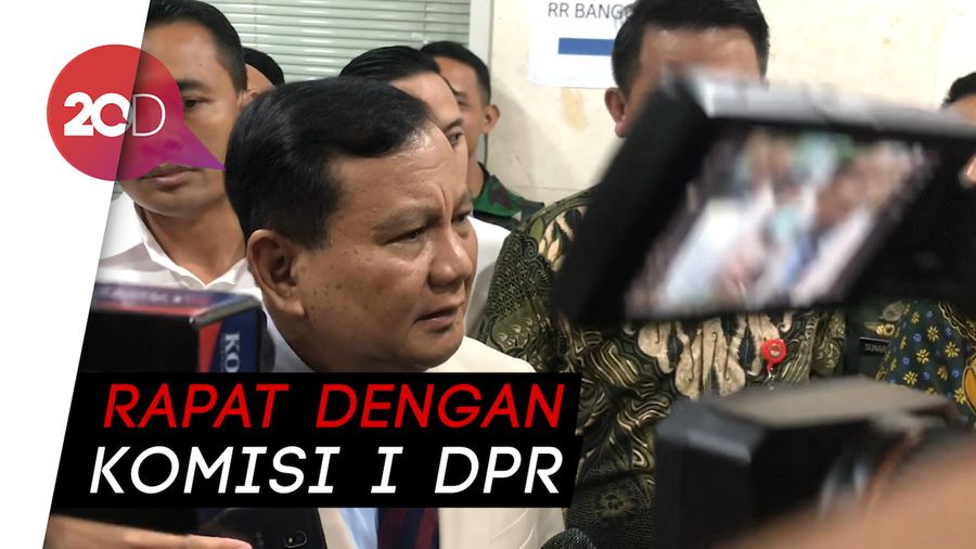 Datangi Komisi I DPR, Menhan Prabowo Bahas Masalah Natuna