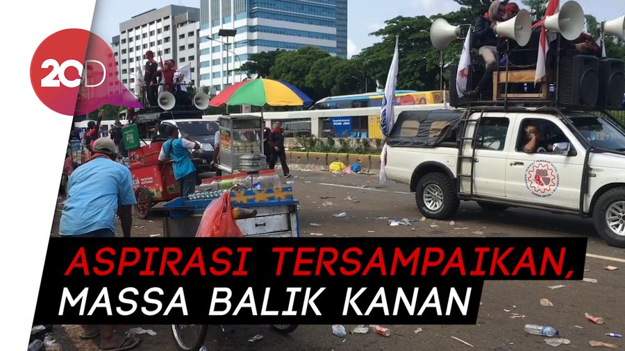 Demo Serikat Buruh di DPR Usai, Massa Bubar dengan Tertib