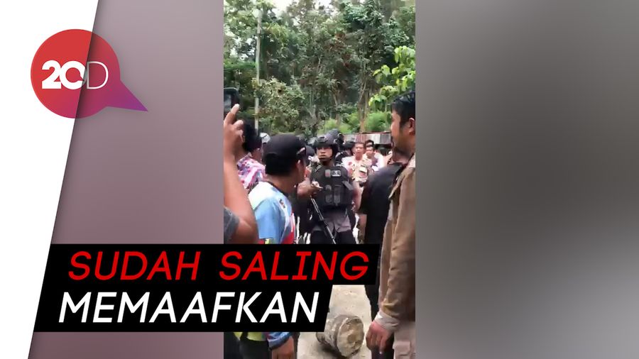 Viral! Anggota Brimob Ngamuk dan Todongkan Senjata di Polman