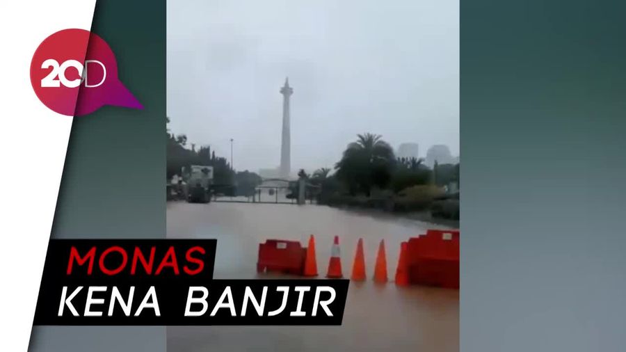 Saat Pintu Monas Seberang Istana Terendam Banjir