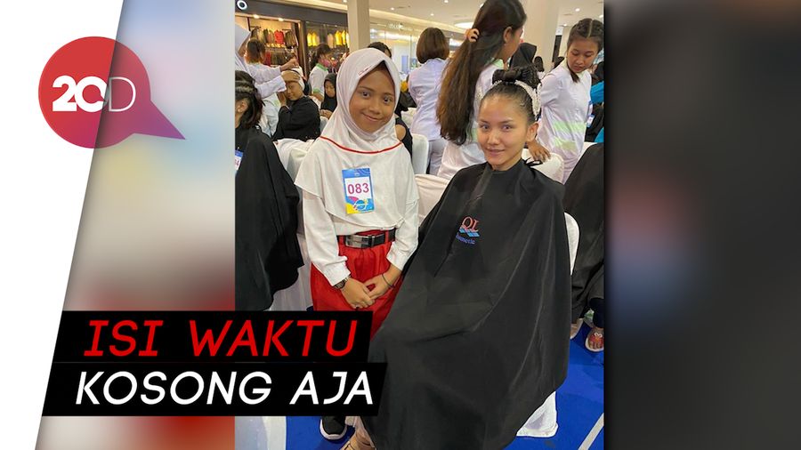 Kenalan dengan Lovely Natasha, Bocah 9 Tahun yang Jago Dandan
